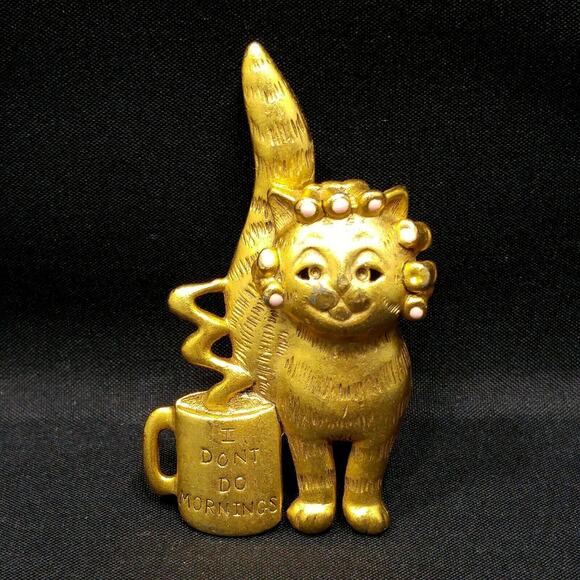 Vintage Danecraft Cat Brooch, Pink Enamel, Mug "I Don't Do Mornings" Pin, 1960s - Picture 2 of 8